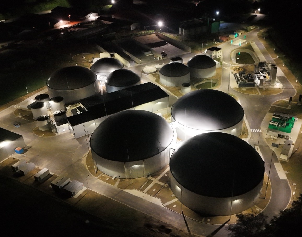 Biometanownia w Głąbowie nocą – realizacja PROEKO BIOGAS