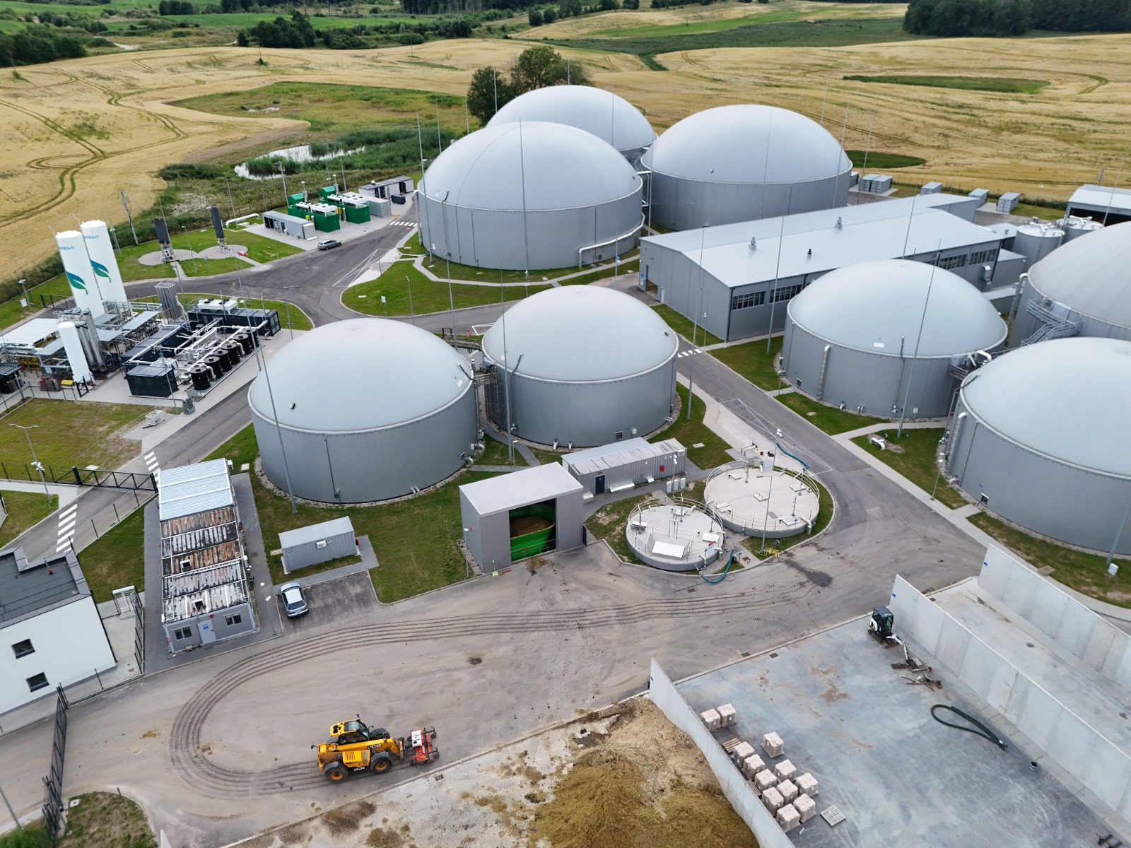 Biometanownia w Głąbowie, zaplecze i maszyny – realizacja PROEKO BIOGAS