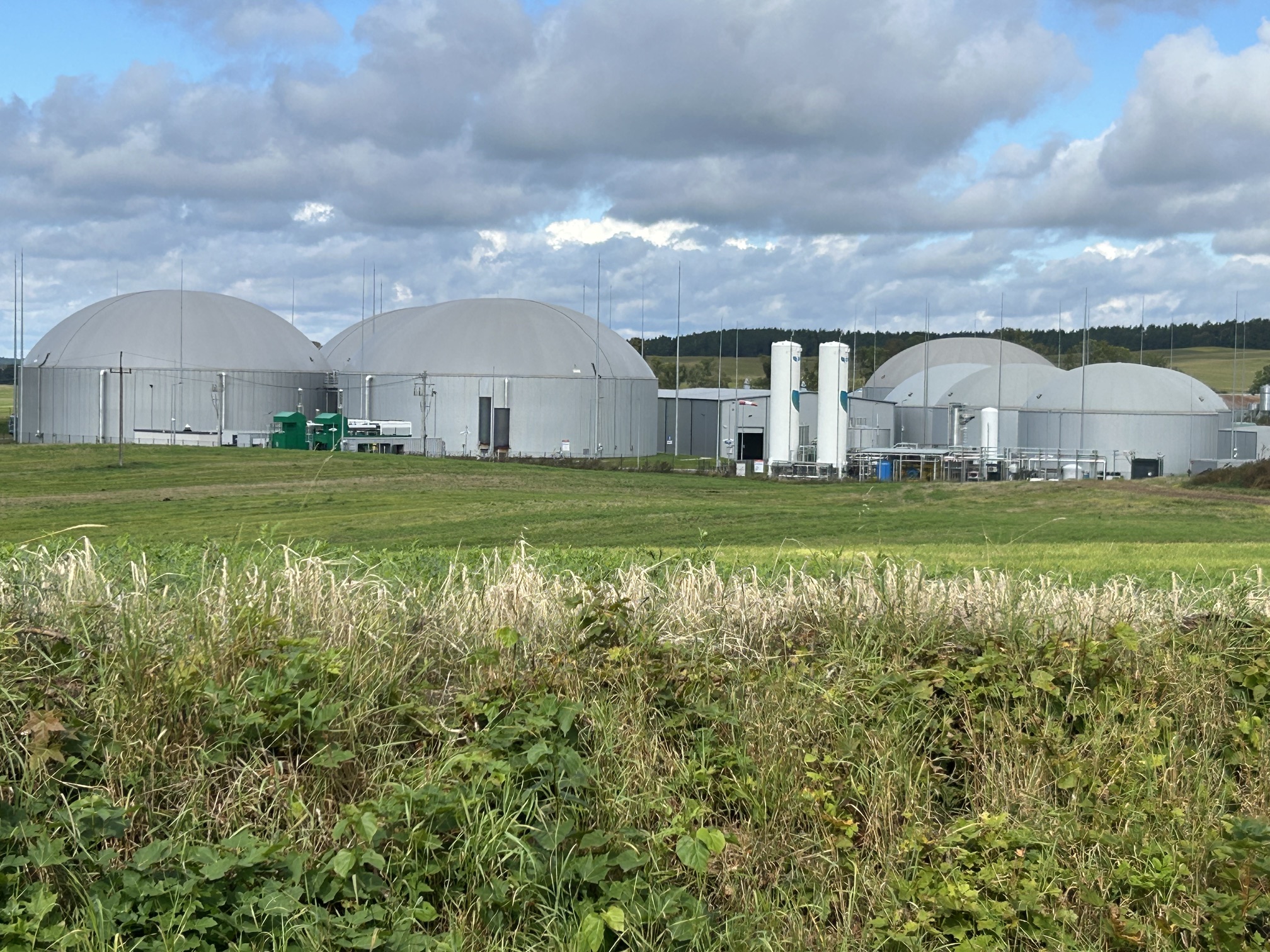 Biometanownia w Głąbowie – panorama zakładu w krajobrazie, realizacja PROEKO BIOGAS